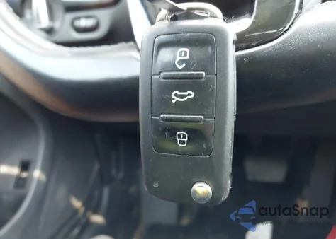 2017 Volkswagen Jetta Sel/Sel Premium from USA, damaged, VIN 3VWL17AJ5HM201912